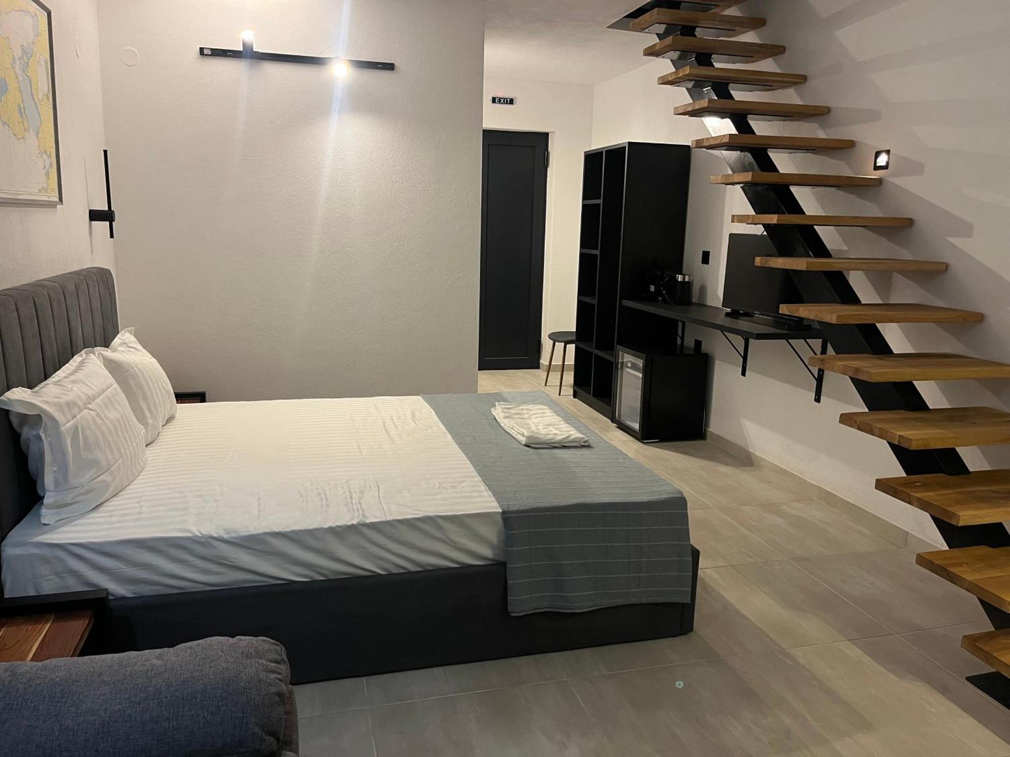 The Olive Hills Hotel Skala Rachoni  ภายนอก รูปภาพ